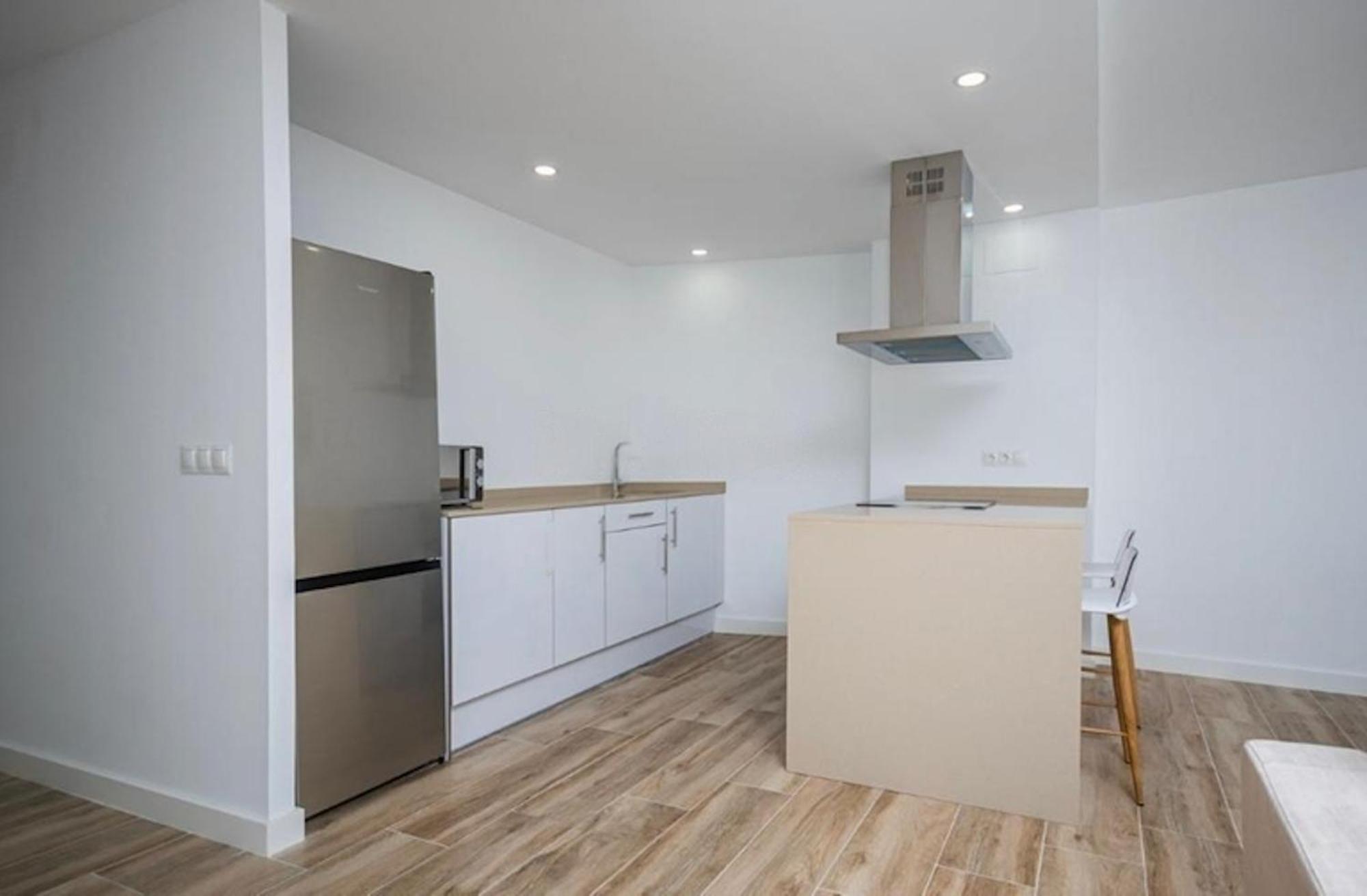 Vive La Vila Cozy Apartment By The Beach 빌라조요사 외부 사진