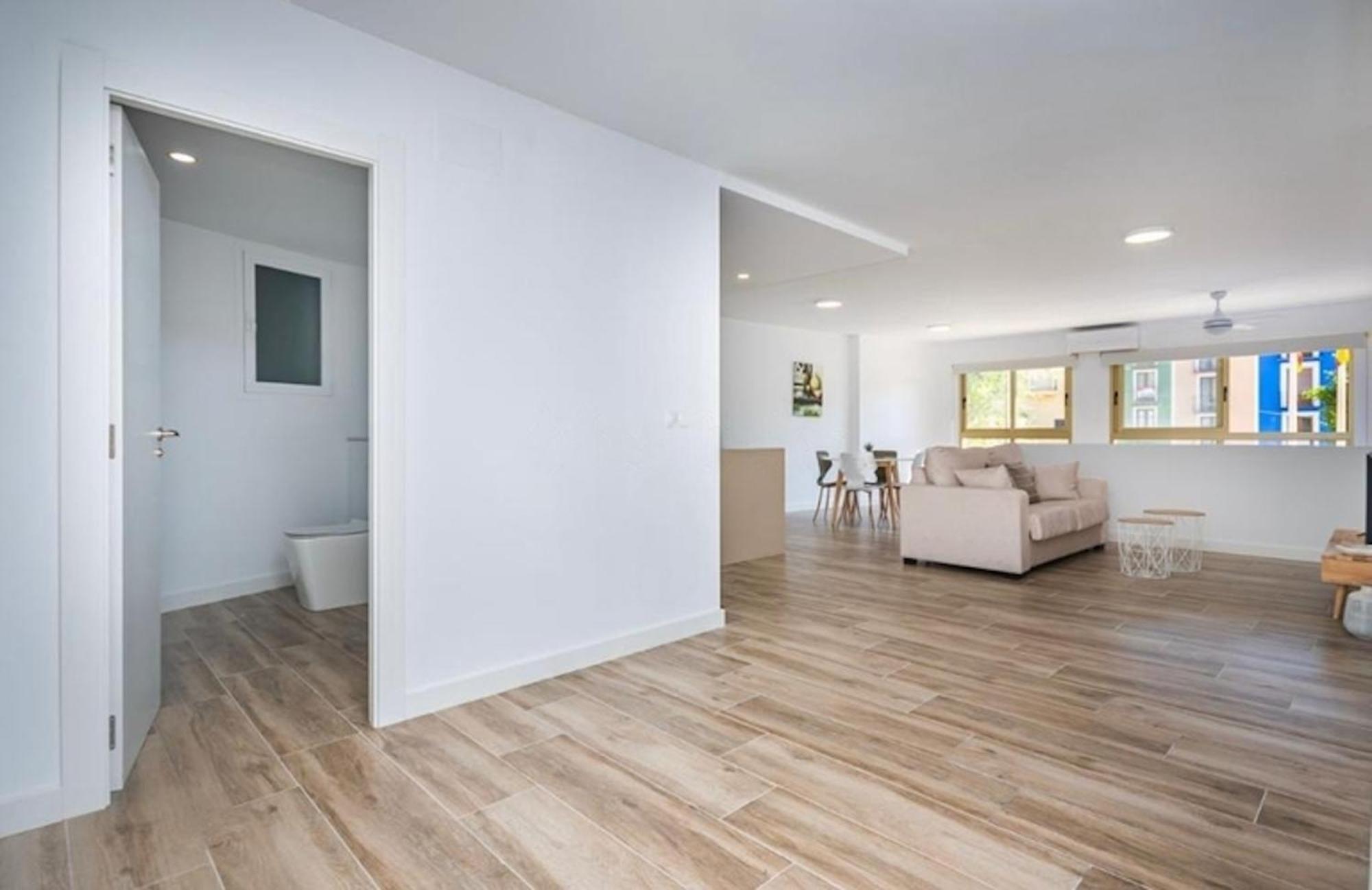 Vive La Vila Cozy Apartment By The Beach 빌라조요사 외부 사진